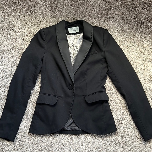 H&M Women’s Blazer- Black, Size 2